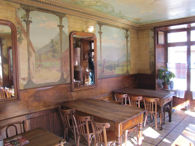 Café des Arts, Mens