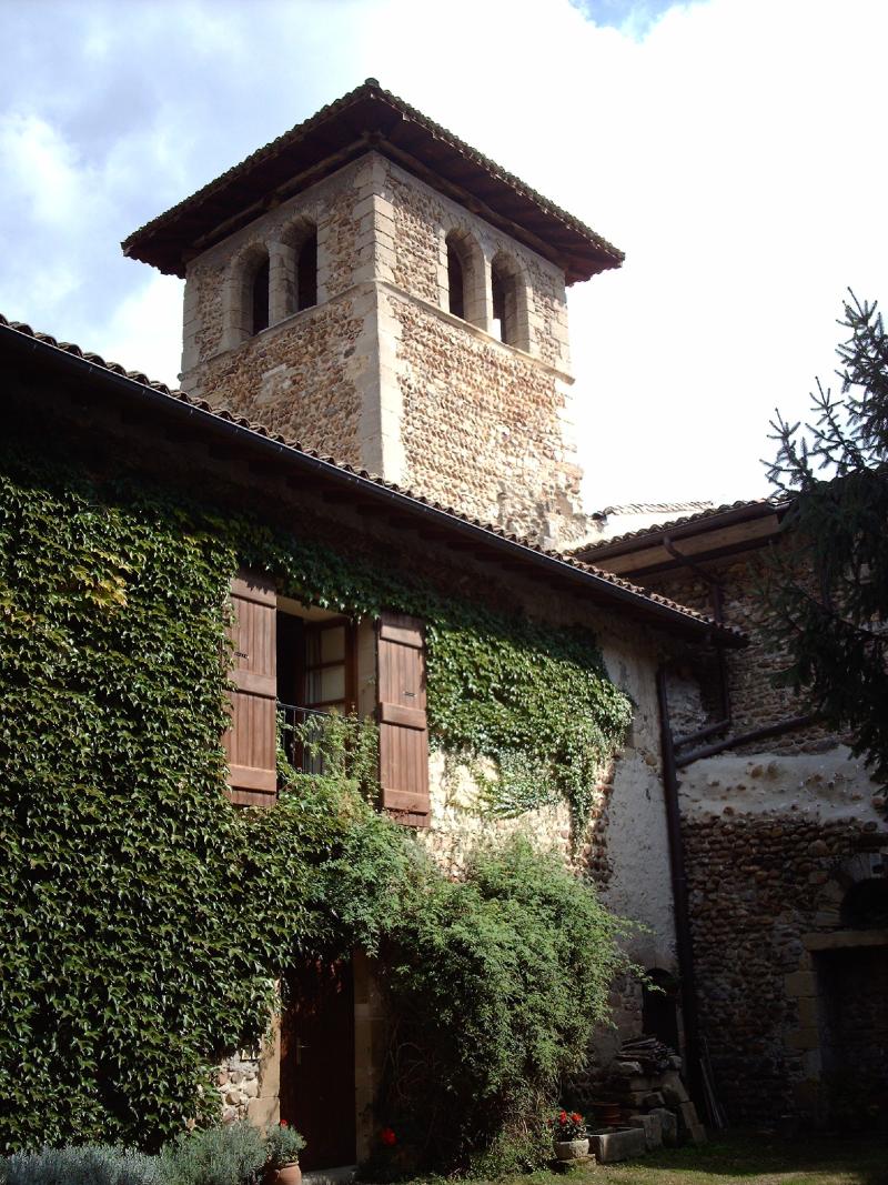 Prieuré de Salaise-sur-Sanne, Salaise-sur-Sanne