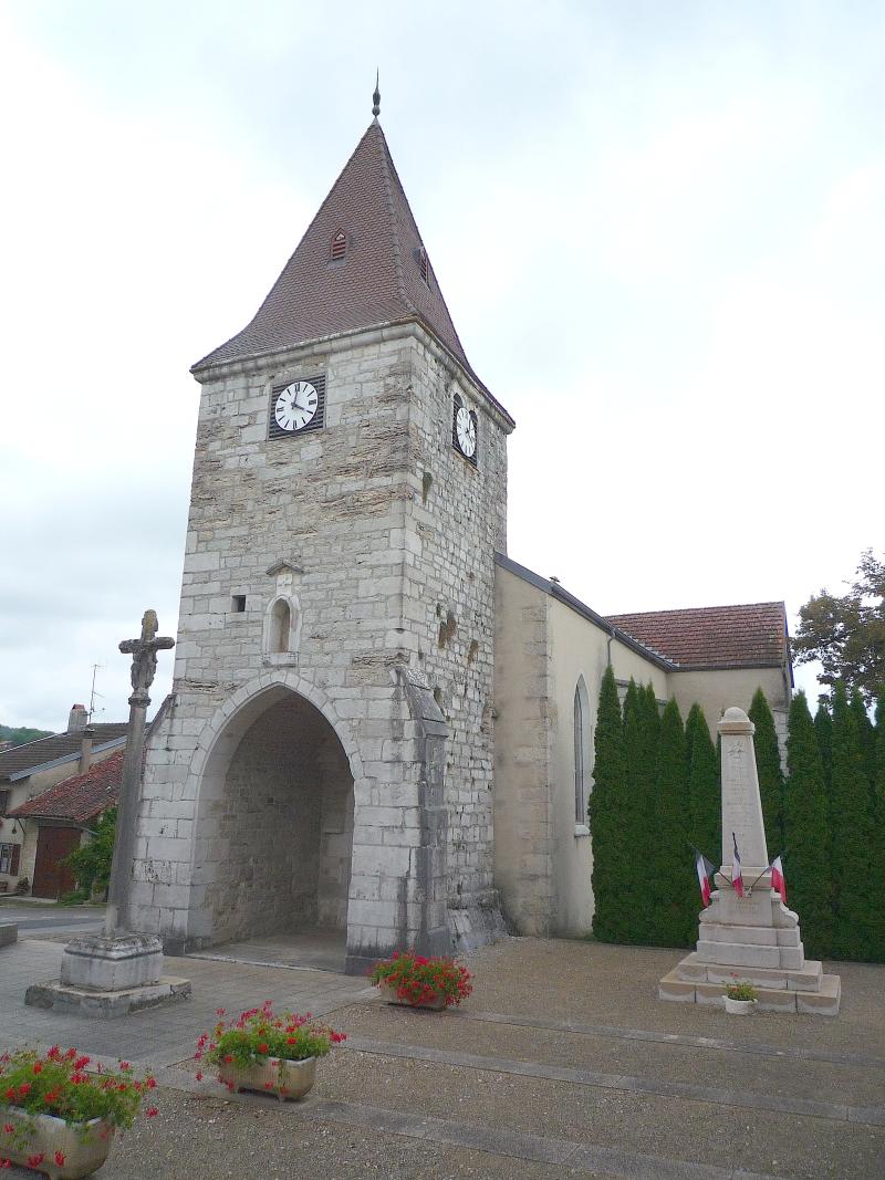Croix en pierre, Aromas