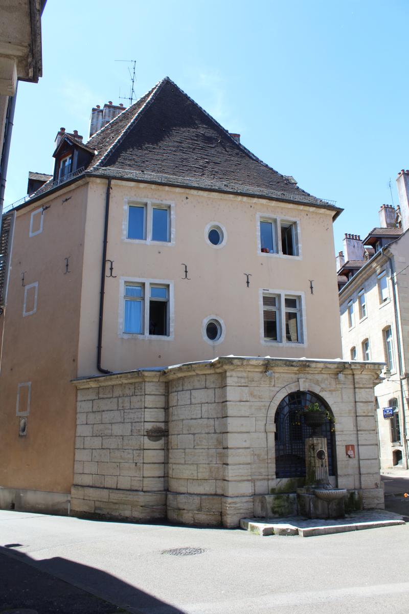 Maison dite ancien hôtel Luc de Saint-Mauris, Dole