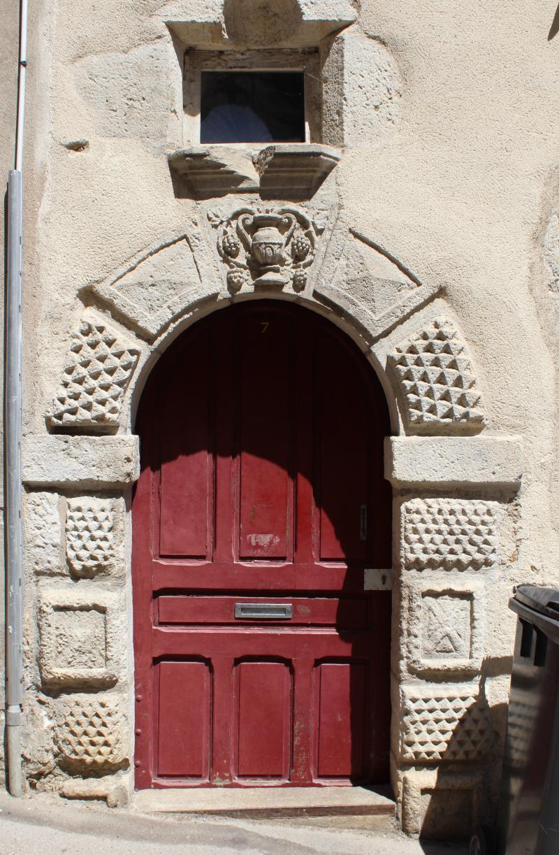 Immeuble, Dole