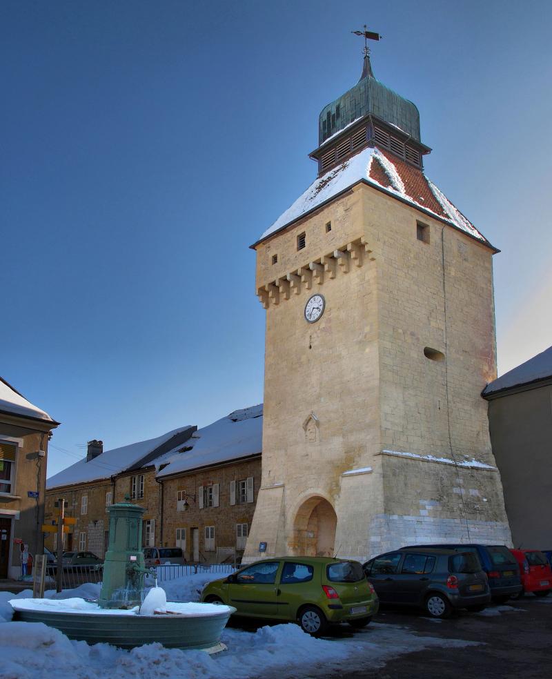 Porte de Ville dite Porte de l'Horloge, Nozeroy