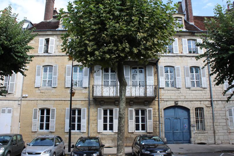 Hôtel de Lezay-Marnézia, Lons-le-Saunier