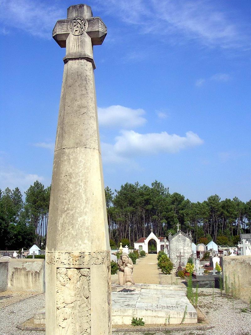 Monument aux morts, Onesse-Laharie