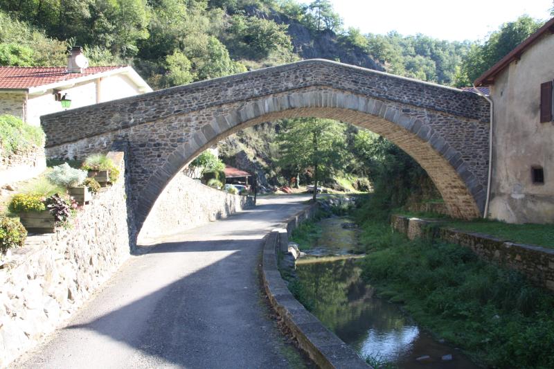 Pont sur la Durèze (vieux), Chagnon