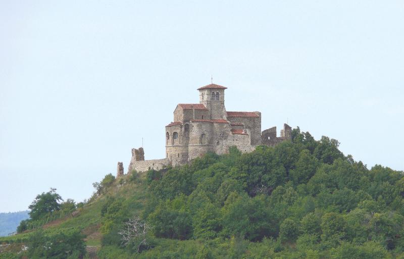 Ancien prieuré, Saint-Romain-le-Puy