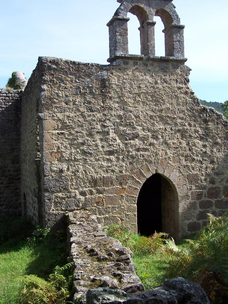 Ruines de la chapelle du Fraisse, Beauzac