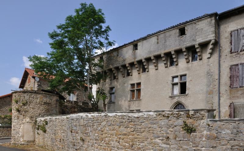Maison forte, La Chaise-Dieu