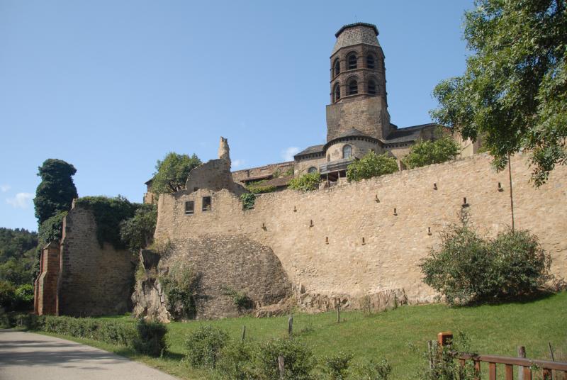 Ancienne abbaye Saint-André-de-Lavaudieu, Lavaudieu