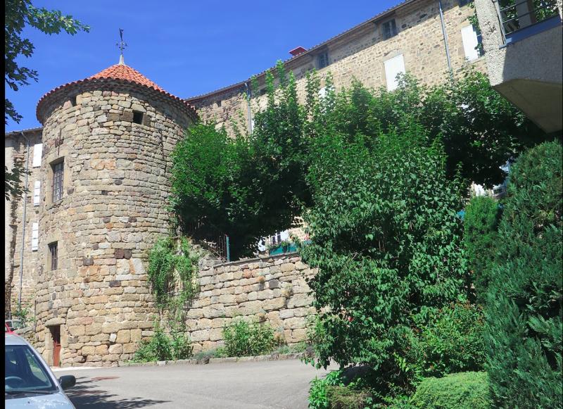Tour de Rochely, Pradelles
