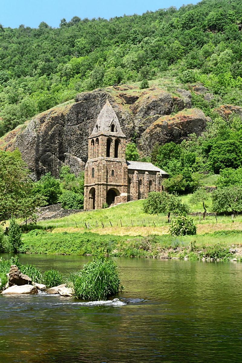 Chapelle Sainte-Marie-des-Chazes, Saint-Julien-des-Chazes
