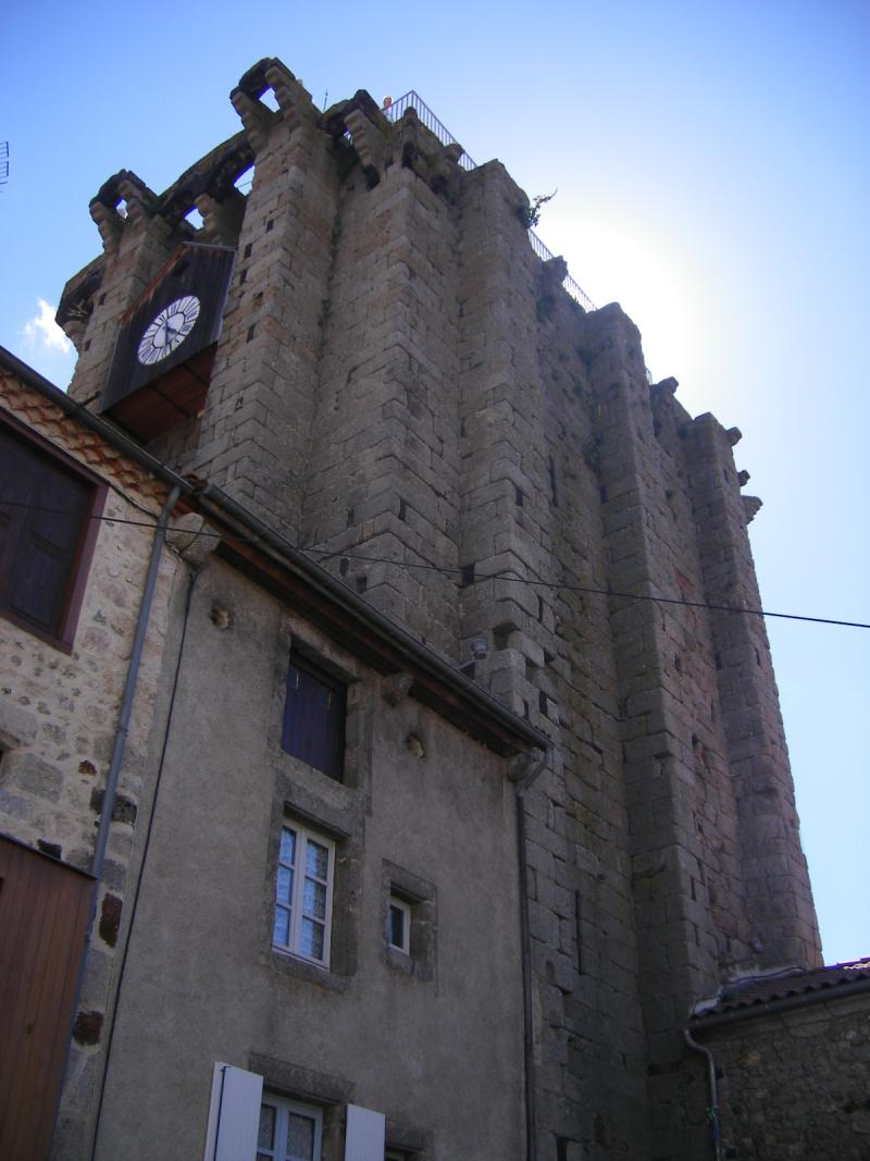 Donjon dit Tour des Anglais, Saugues