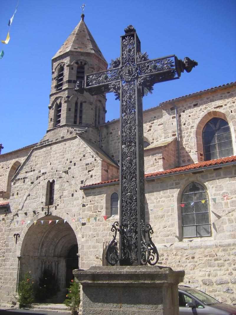 Eglise Saint-Médard, ancienne église collégiale, Saugues