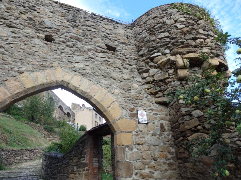 Porte du Brugelet, Auzon