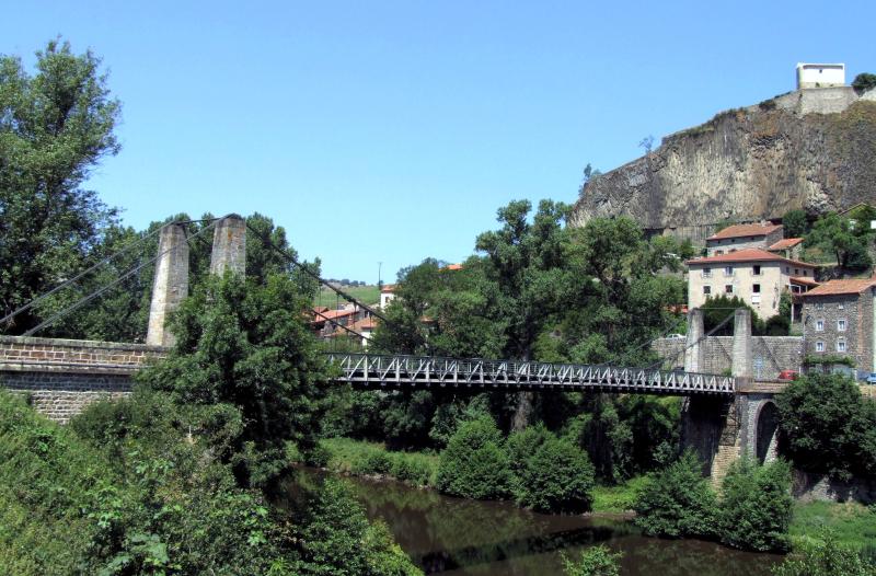 Pont suspendu de Chilhac, Chilhac