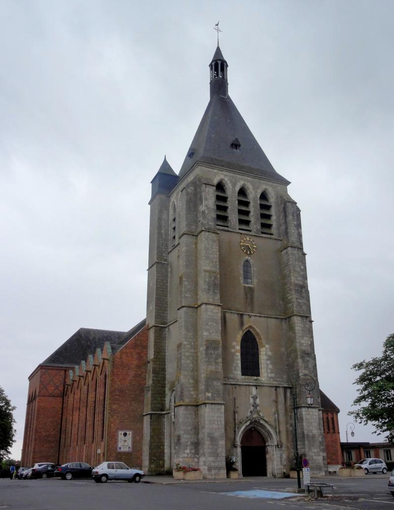 Eglise paroissiale Sainte-Jeanne d'Arc (ancienne église Saint-Pierre)