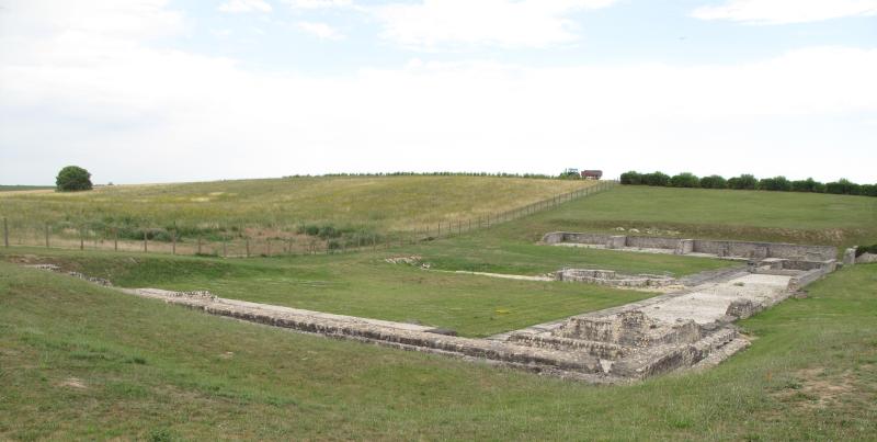 Vestiges d'un ensemble monumental gallo-romain à vocation cultuelle, Sceaux-du-Gâtinais