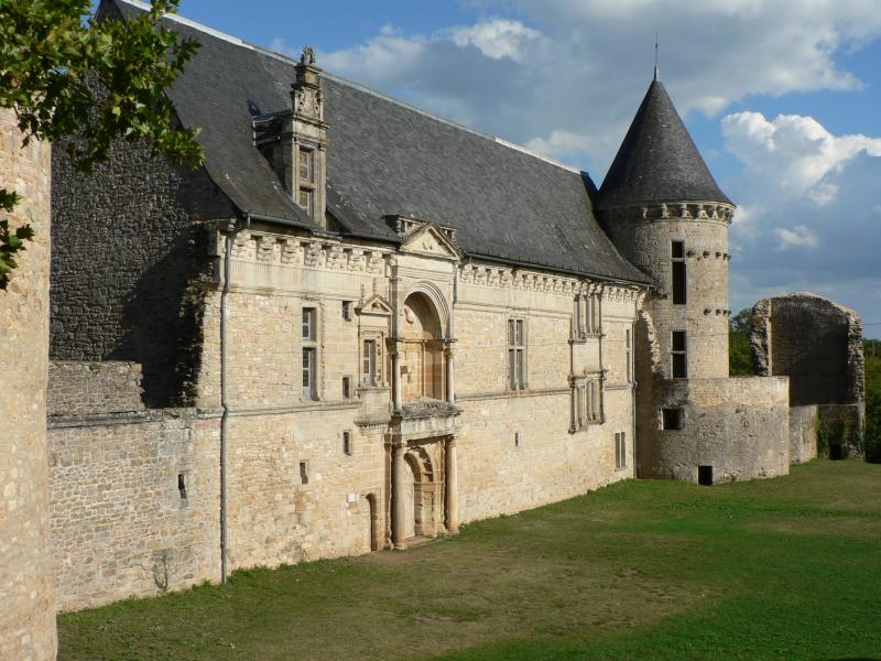 Château, Assier
