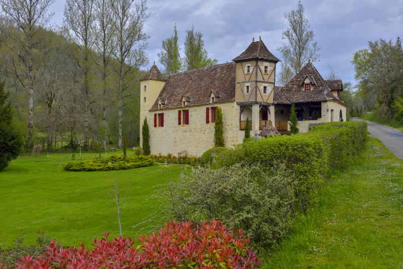 Maison aux pigeonniers, Gigouzac