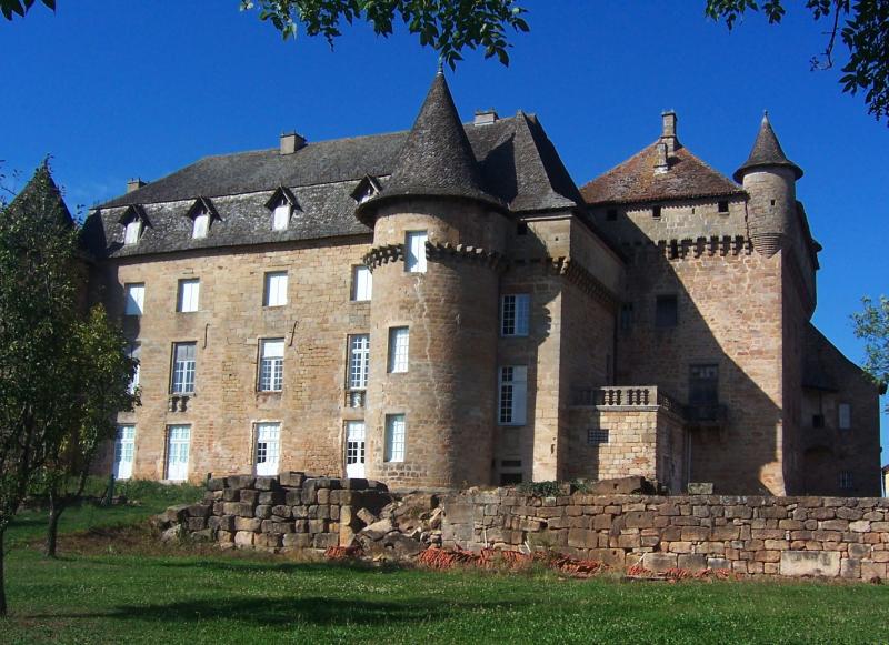 Château, Lacapelle-Marival