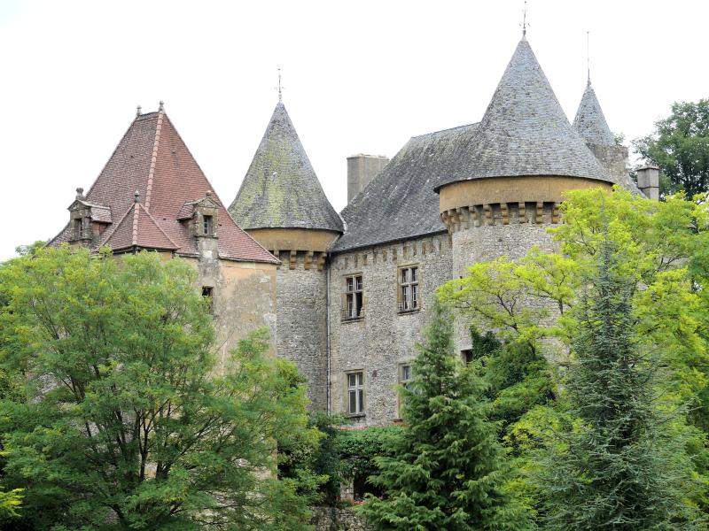 Château, Montcléra