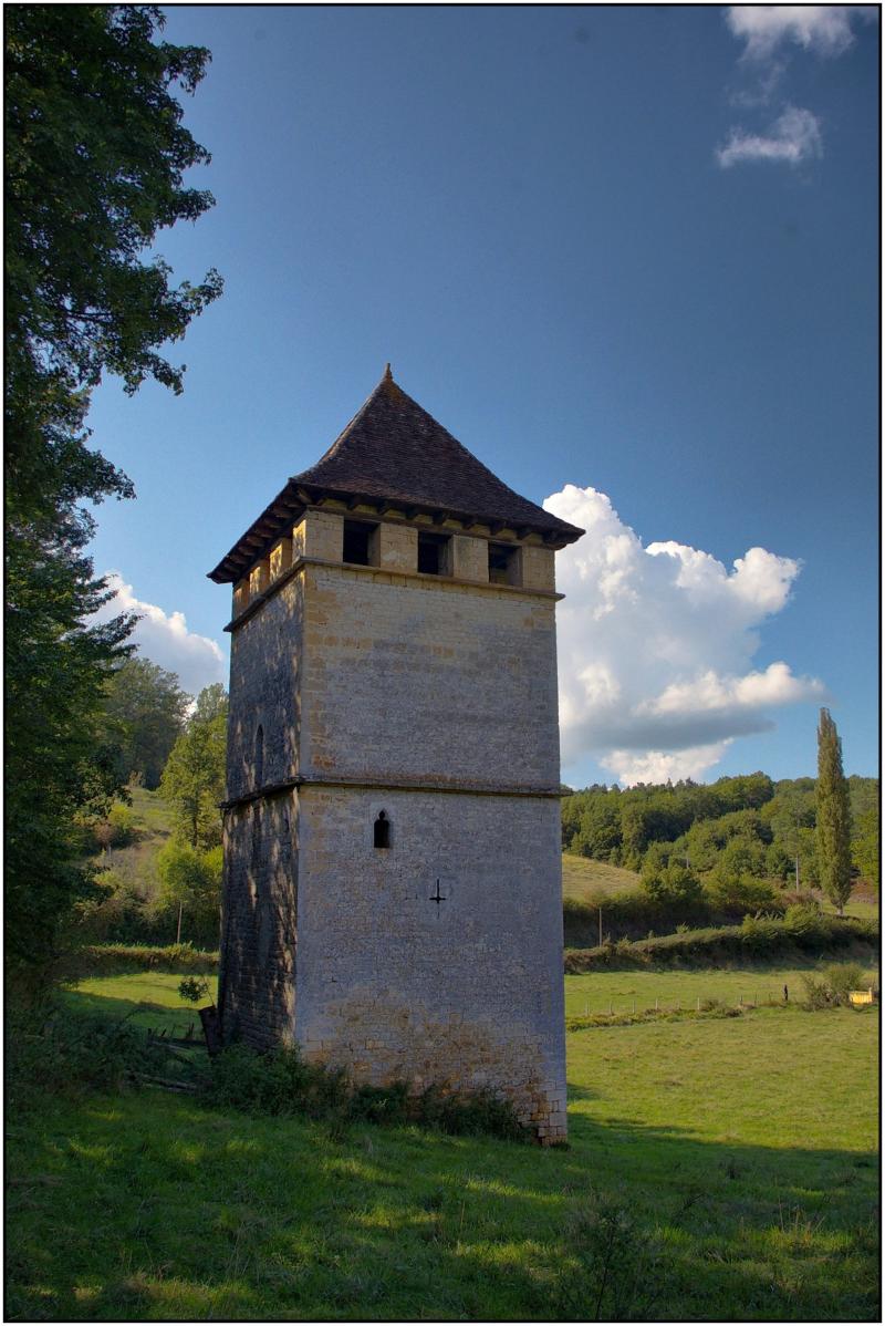 Tour-pigeonnier de Labio, Gourdon
