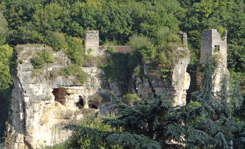 Ruines du château, Cuzorn