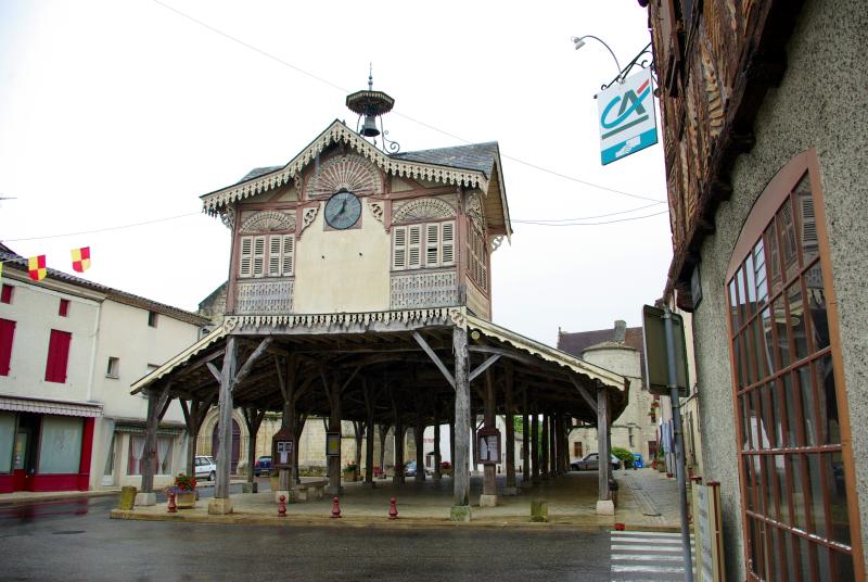 Halle, Gontaud-de-Nogaret