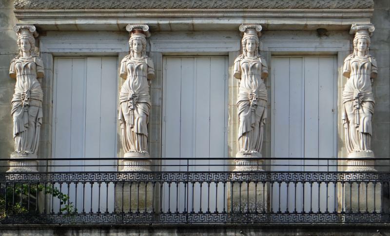 Maison à cariatides, Lauzun