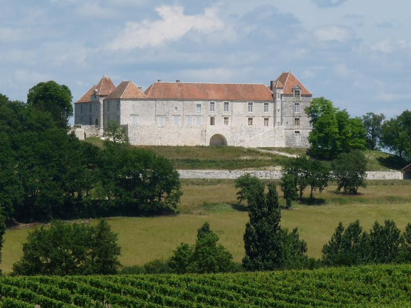Château de Théobon (ensemble), Loubès-Bernac