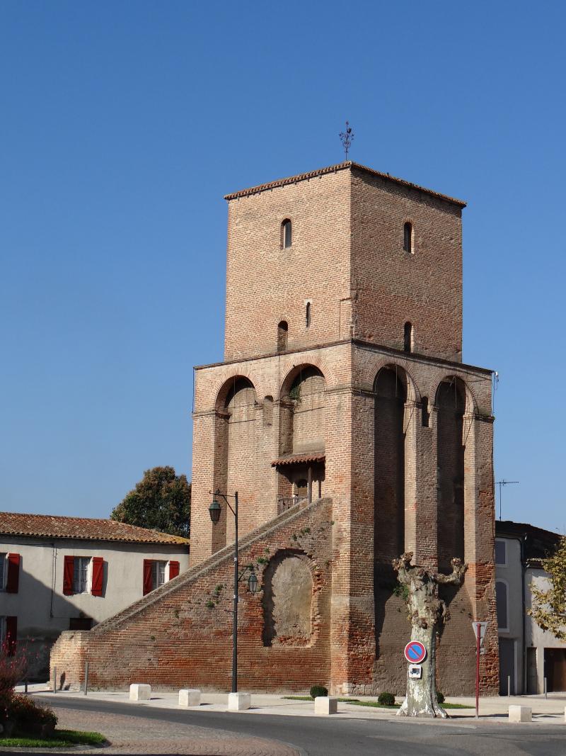 Tour, Sainte-Livrade-sur-Lot