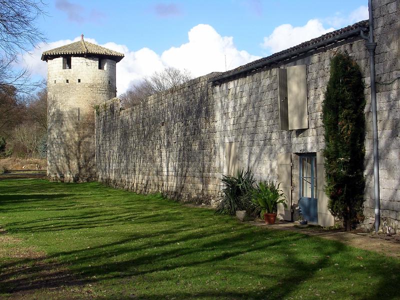 Enceinte et tours, Vianne