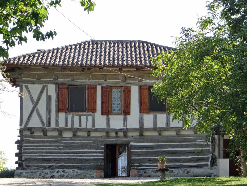 Maison à empilage de poutres d'Esquirol, Montastruc