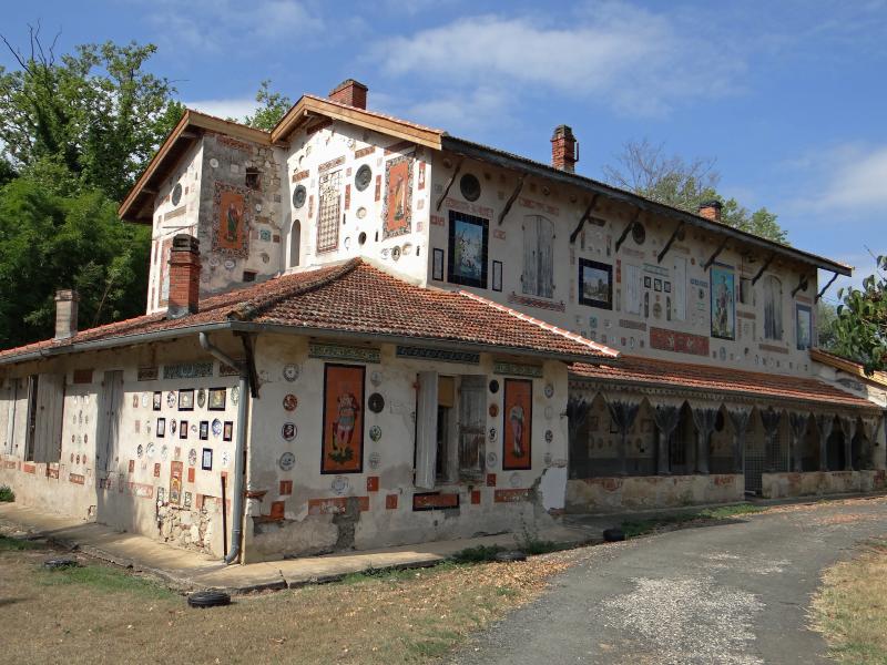 Domaine de Senelles, dit " Maison des Assiettes ", Bias