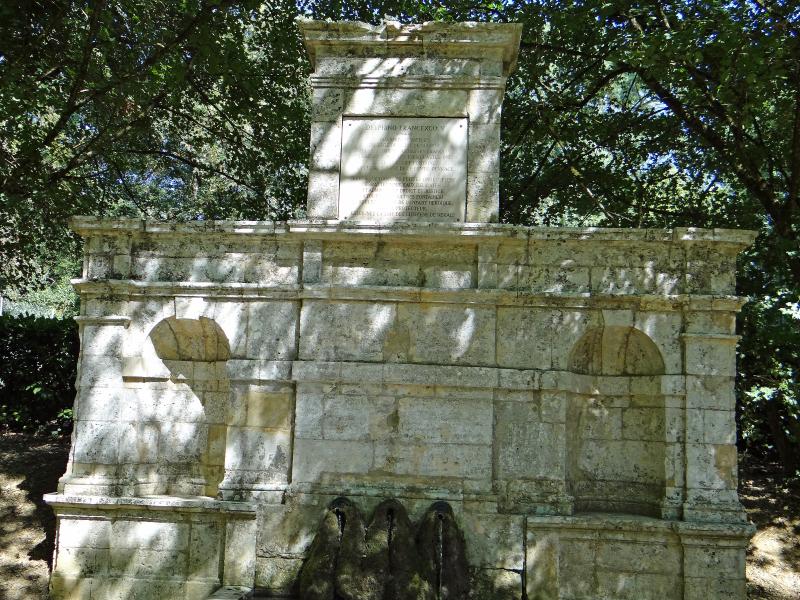 Fontaine du Dauphin, Nérac