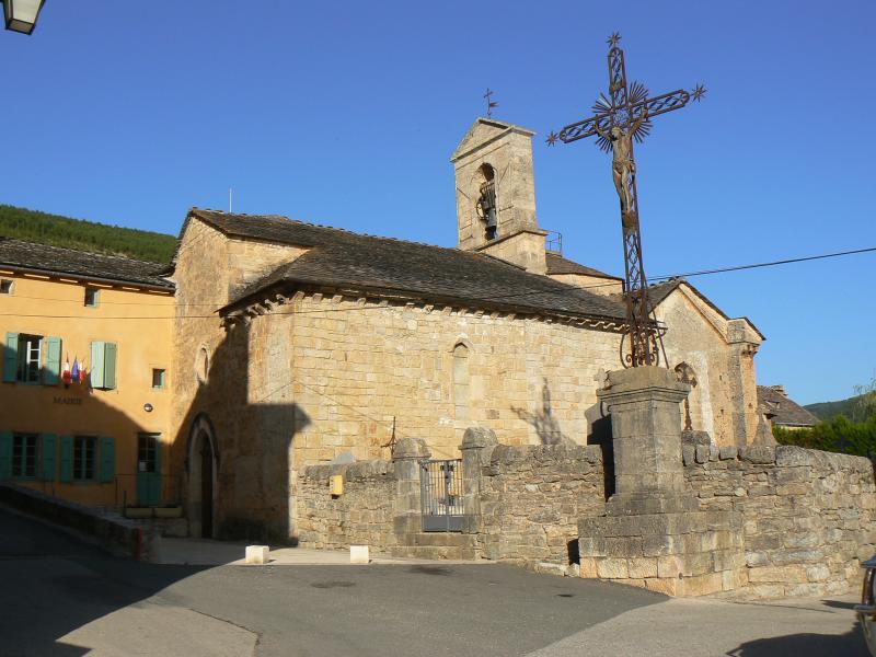 Église Saint-Pierre, Lanuéjols