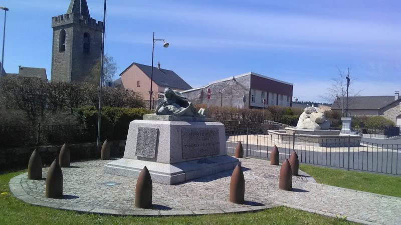 Monument aux morts de la guerre de 1914-1918, Saint-Chély-d'Apcher