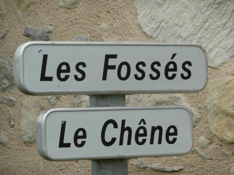 Remparts de terre, dénommés Fossés des Romains