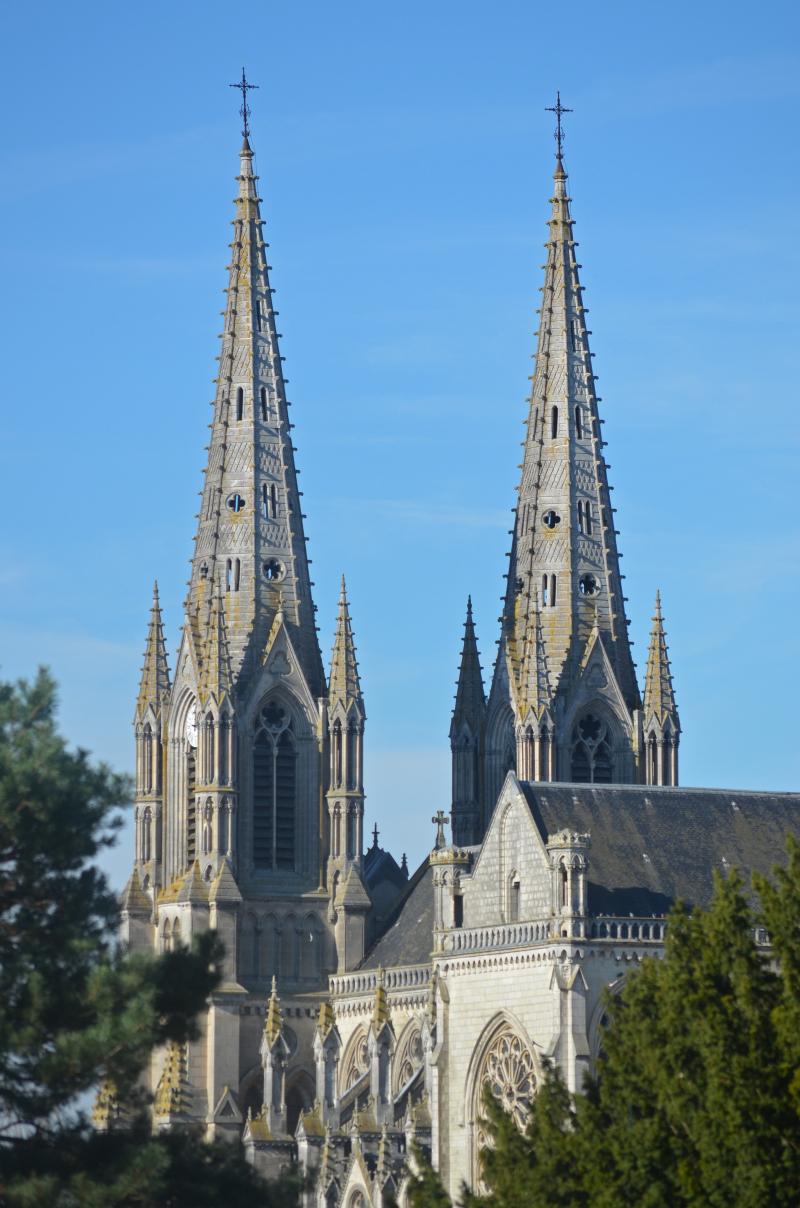 Église Notre-Dame, Cholet