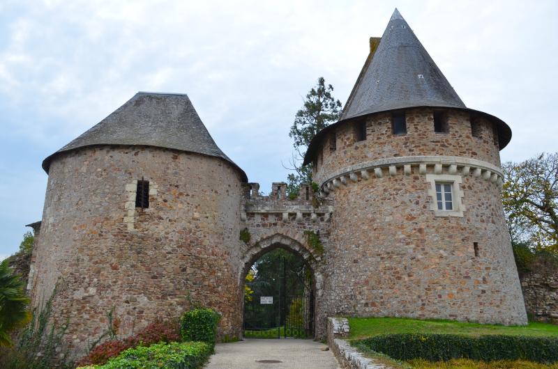 Anciens château et " ville close "