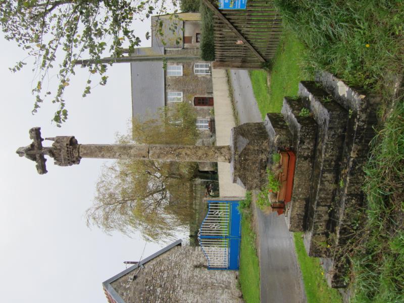 Calvaire à l'entrée du village, Éroudeville