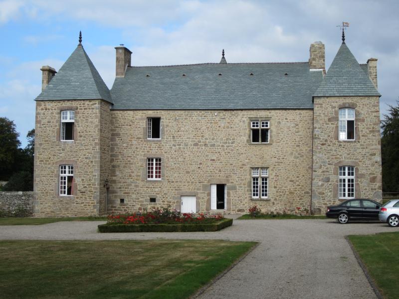 Manoir, Maupertus-sur-Mer