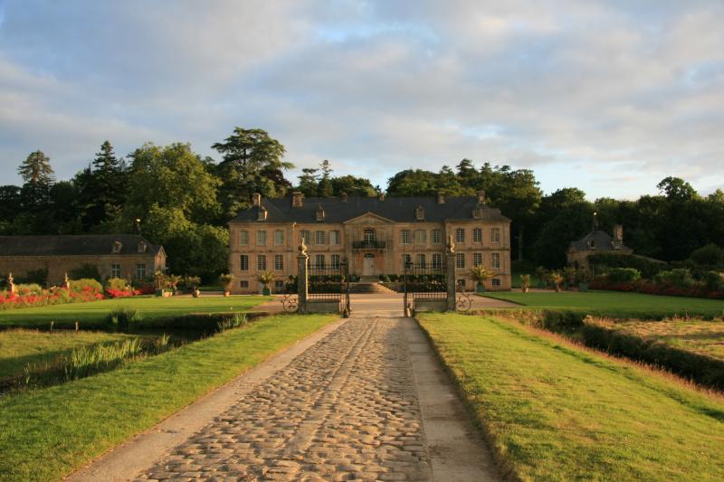 Domaine du château de Pont-Rilly, Négreville