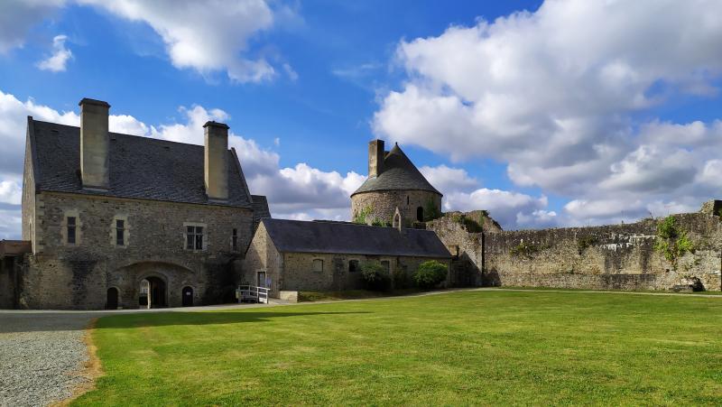Ruines du château, Saint-Sauveur-le-Vicomte