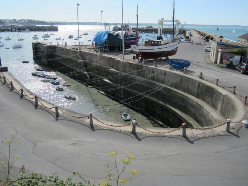Forme de radoub du port de Granville, Granville