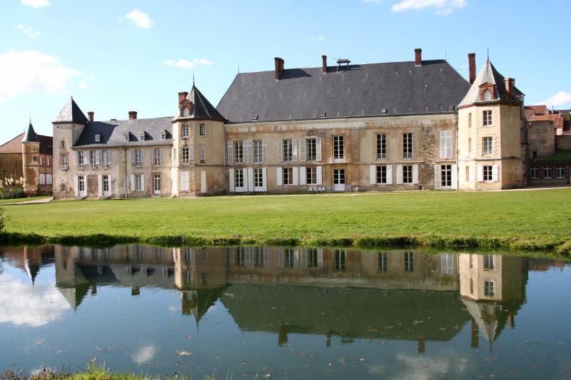 Château, Baye