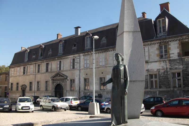 Ancienne abbaye de Toussaint, ancienne école normale d'instituteurs, Châlons-en-Champagne