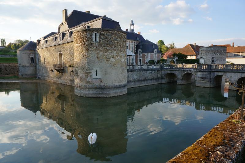 Château, Étoges