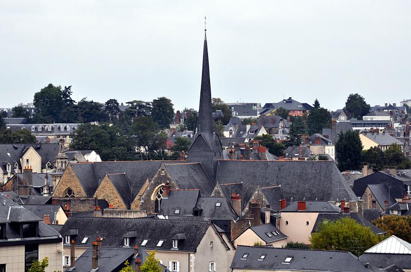 Eglise Saint-Vénérand, Laval