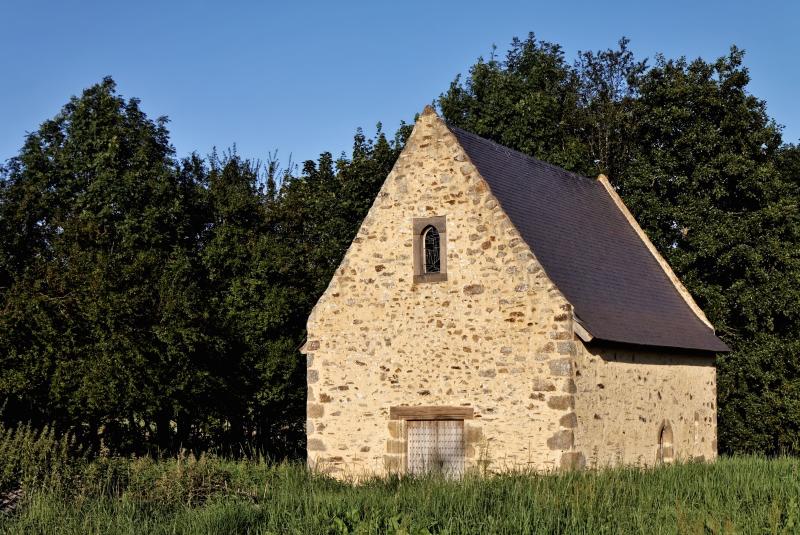 Chapelle Saint-Léonard (anciennement nommée Ferme Saint-Léonard), Mayenne
